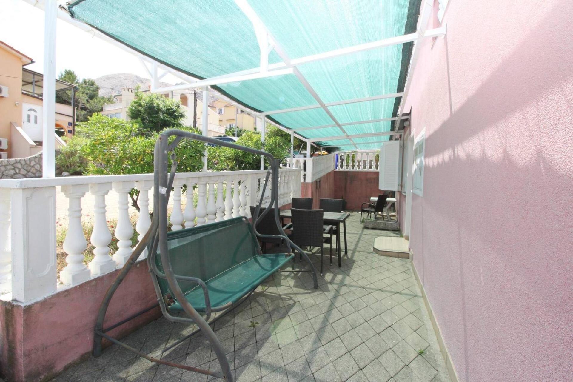 Apartments Lovincic Башка Екстер'єр фото